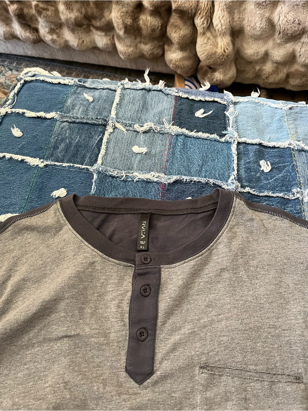 RVCA Men's Gray Henley with Dark Trim XL